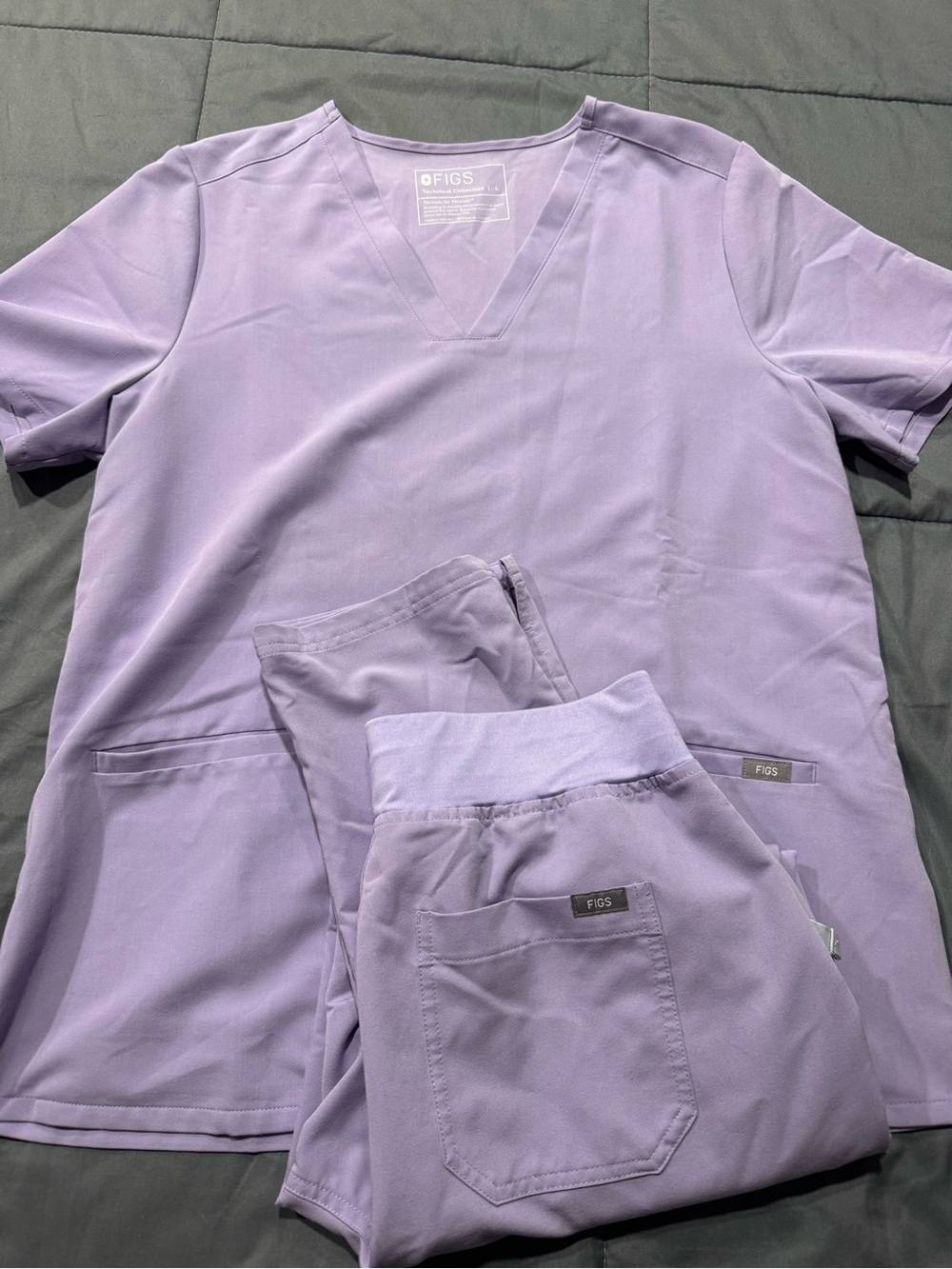 Figs Women's Lavender V-Neck Scrub Top and Jogger Set